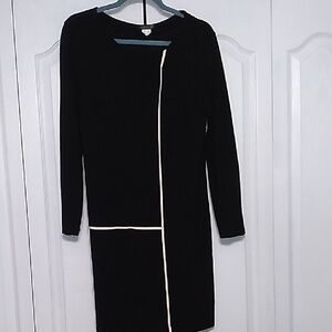 VENUS Black and White Asymmetrical Sheath Dress